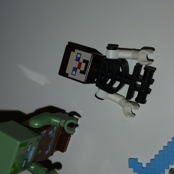 Minecraft-legos - Picture 2 of 5